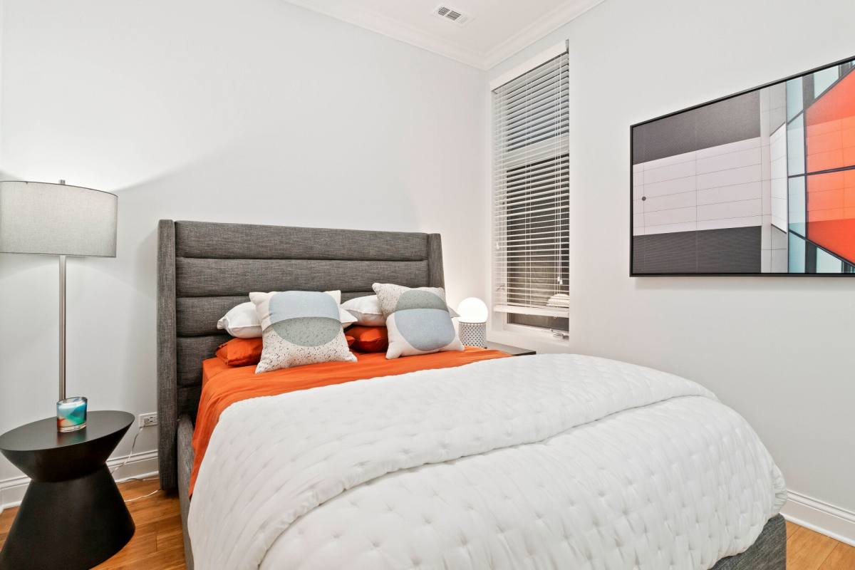 Apartment for rent at 1060 W Monroe St, Chicago, IL 60607