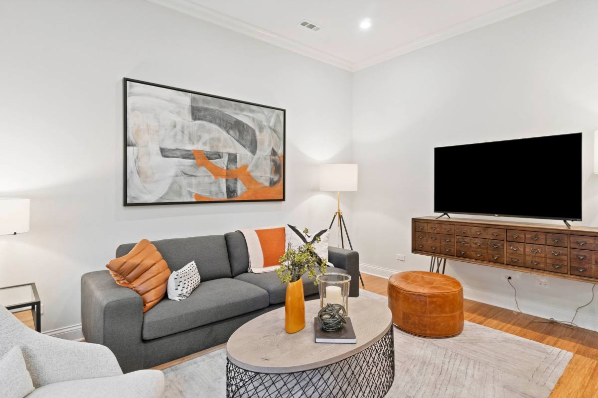 Apartment for rent at 1060 W Monroe St, Chicago, IL 60607