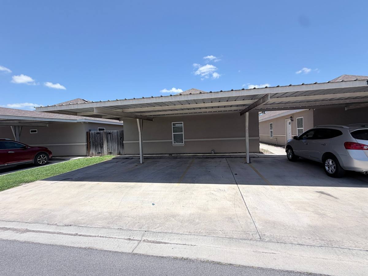 Apartment for rent at 1725 W Harrison St #4, Weslaco, TX 78599