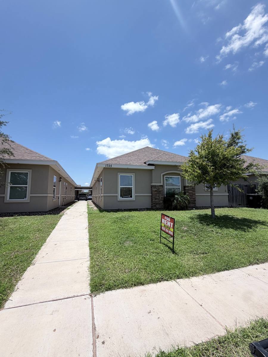 Apartment for rent at 1725 W Harrison St #4, Weslaco, TX 78599
