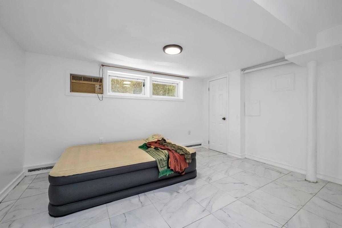 House for rent at 1318 Post Ave, Elmont, NY 11003