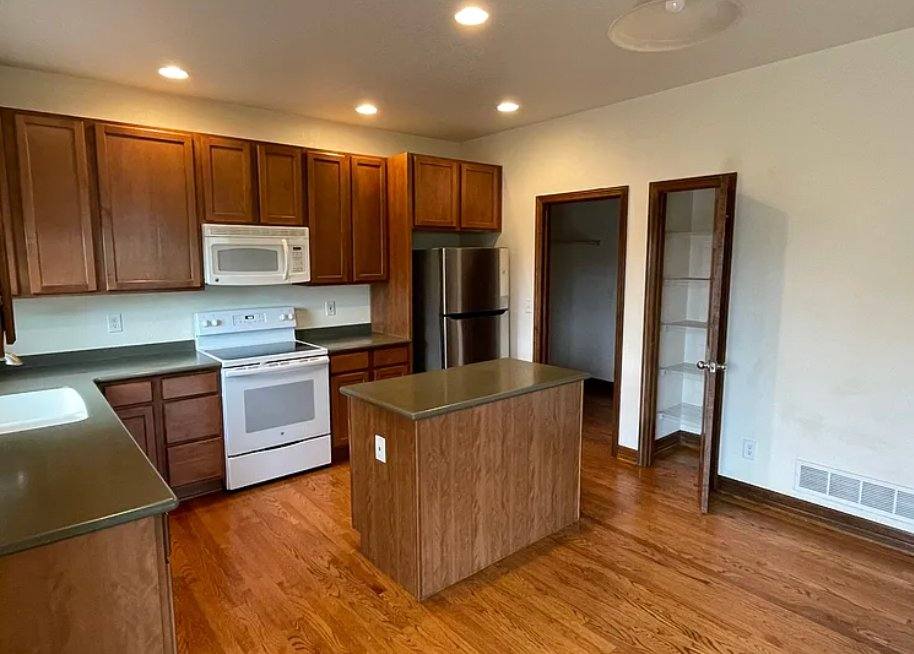 House for rent at 1011 Eichhorn Dr, Livermore, CA 94550