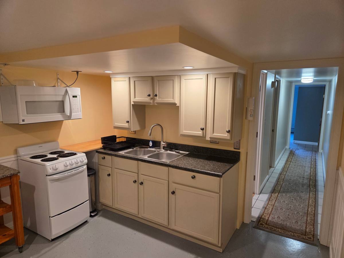 Apartment for rent at 11 Hoitt Dr, Durham, NH 03824