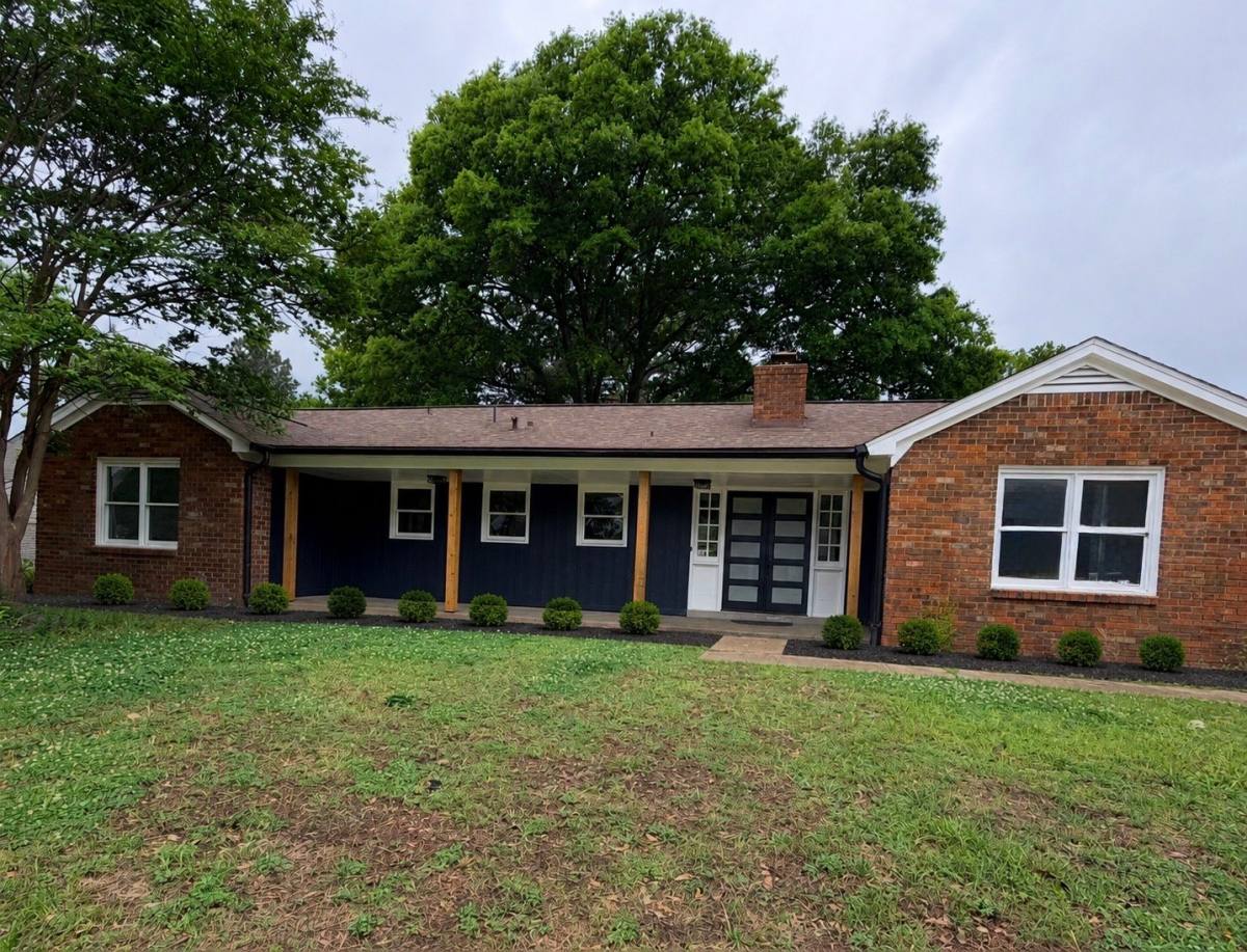 House for rent at 2311 Lovitt Dr, Memphis, TN 38119