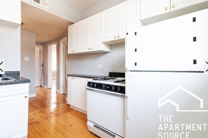 Apartment for rent at 552 W Aldine Ave #G, Chicago, IL 60657