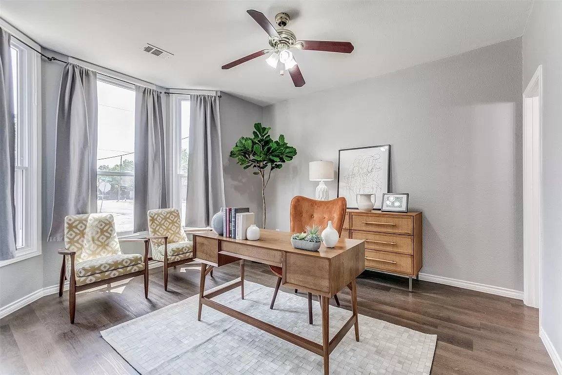 Apartment for rent at 5501 E Side Ave, Dallas, TX 75214
