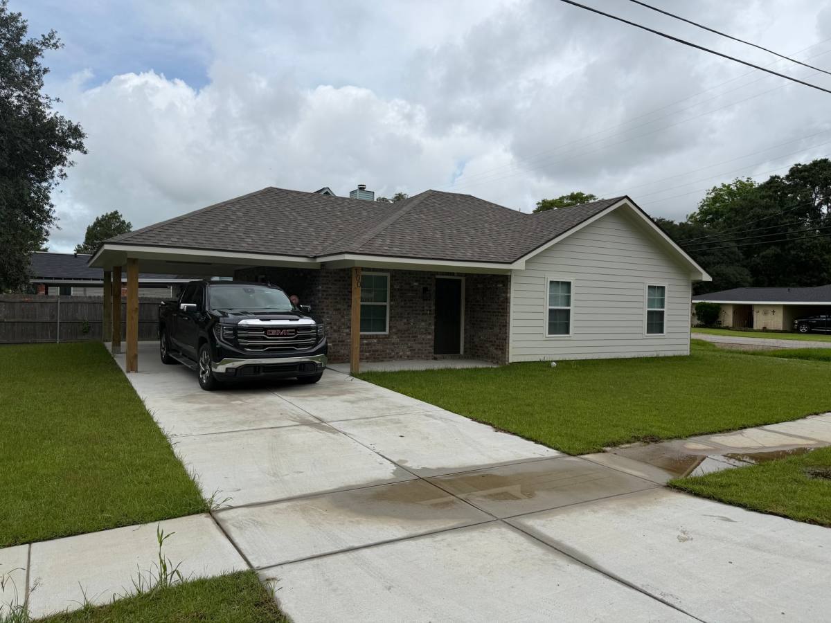 House for rent at 100 Fifth St, Youngsville, LA 70592
