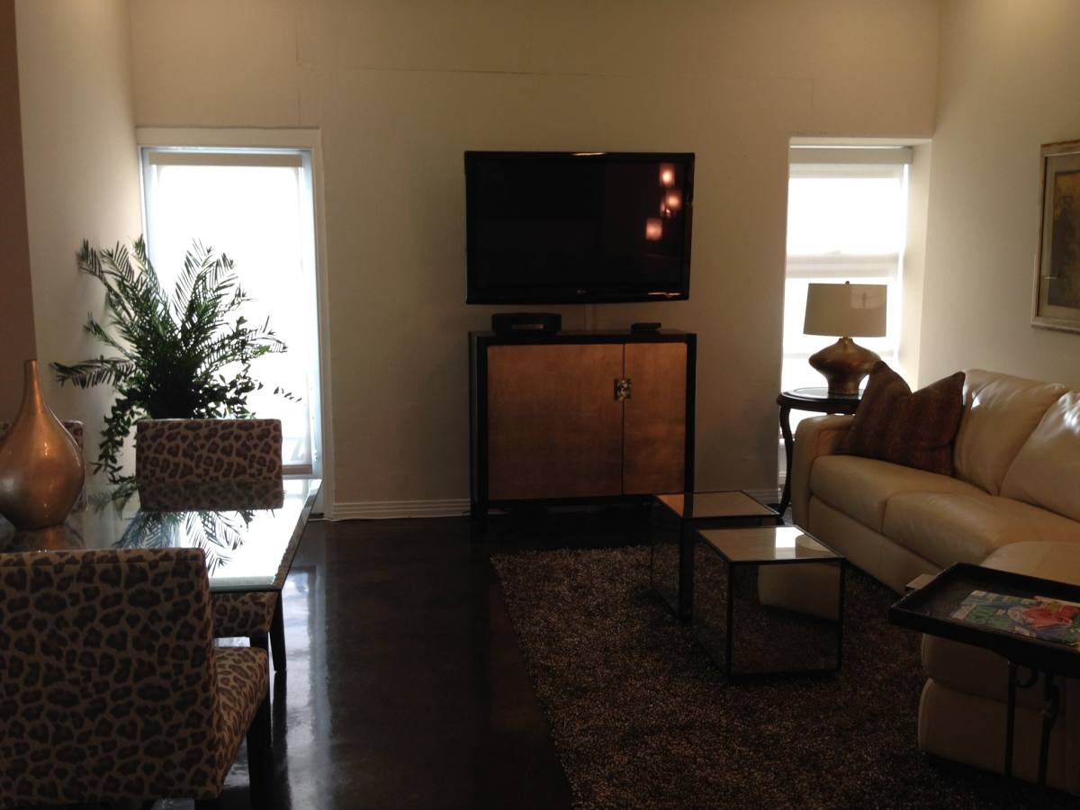 Condo for rent at 125 N Raymond Ave, Pasadena, CA 91103