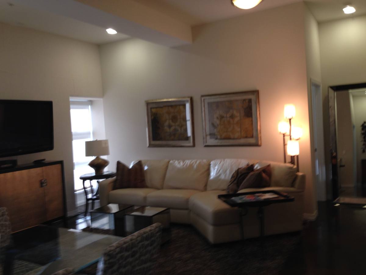 Condo for rent at 125 N Raymond Ave, Pasadena, CA 91103