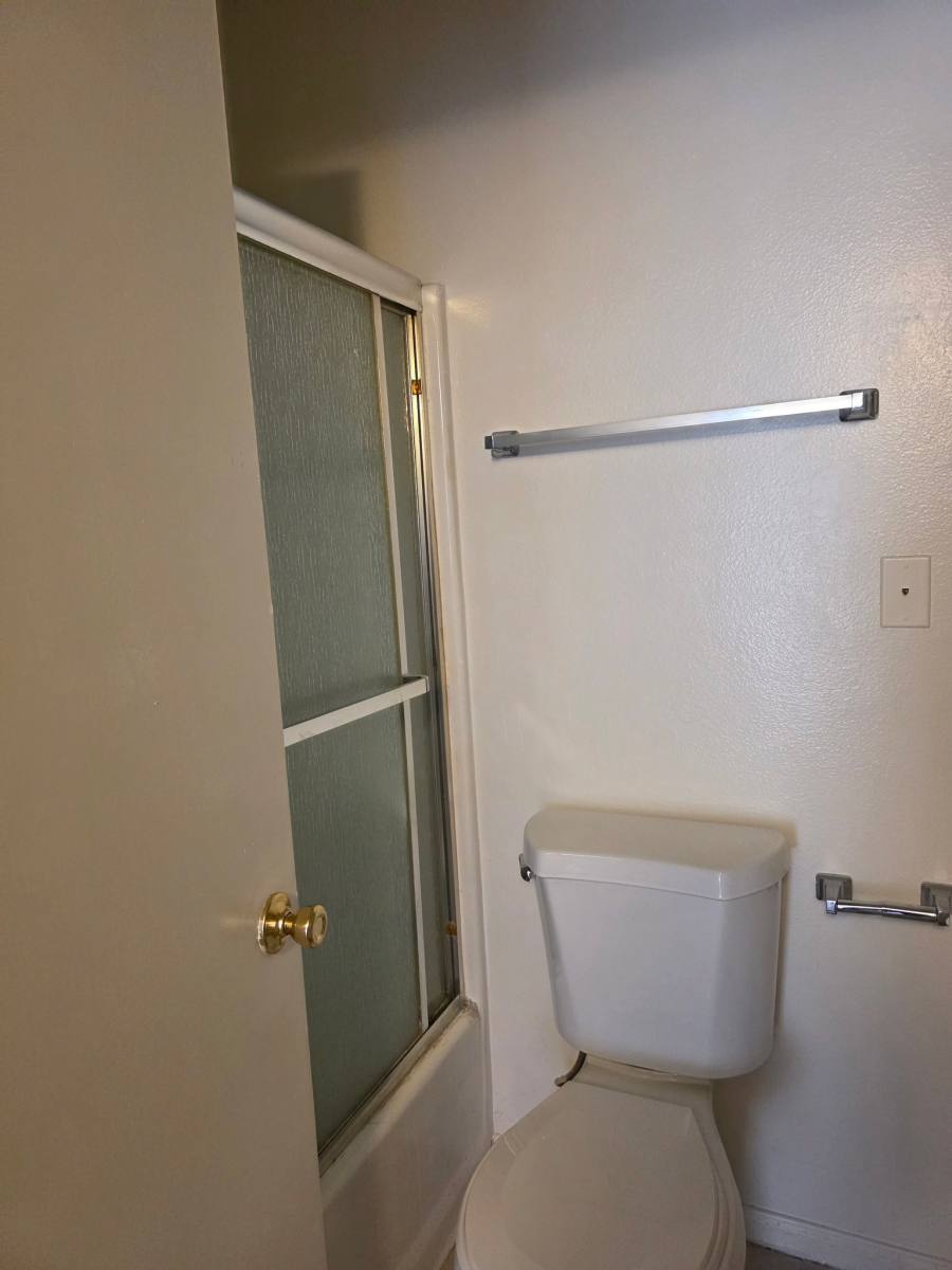 Apartment for rent at 2253 N Niagara St #C, Burbank, CA 91504
