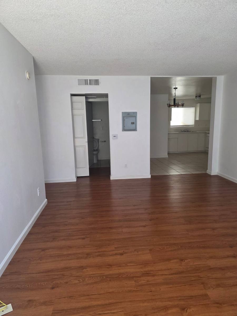 Apartment for rent at 2253 N Niagara St #C, Burbank, CA 91504