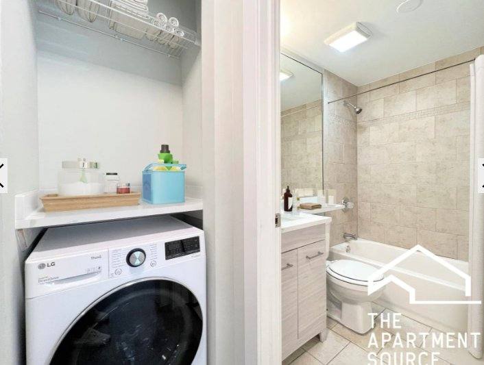 Apartment for rent at 445 W Barry Ave #3, Chicago, IL 60614