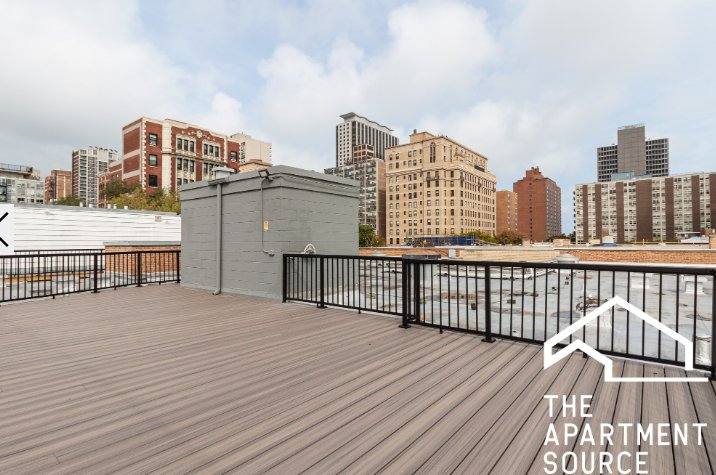 Apartment for rent at 445 W Barry Ave #3, Chicago, IL 60614