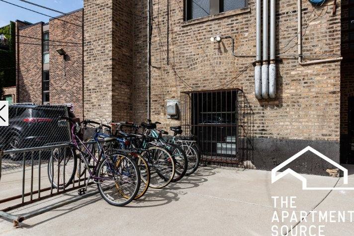 Apartment for rent at 635 W Barry Ave #3, Chicago, IL 60657