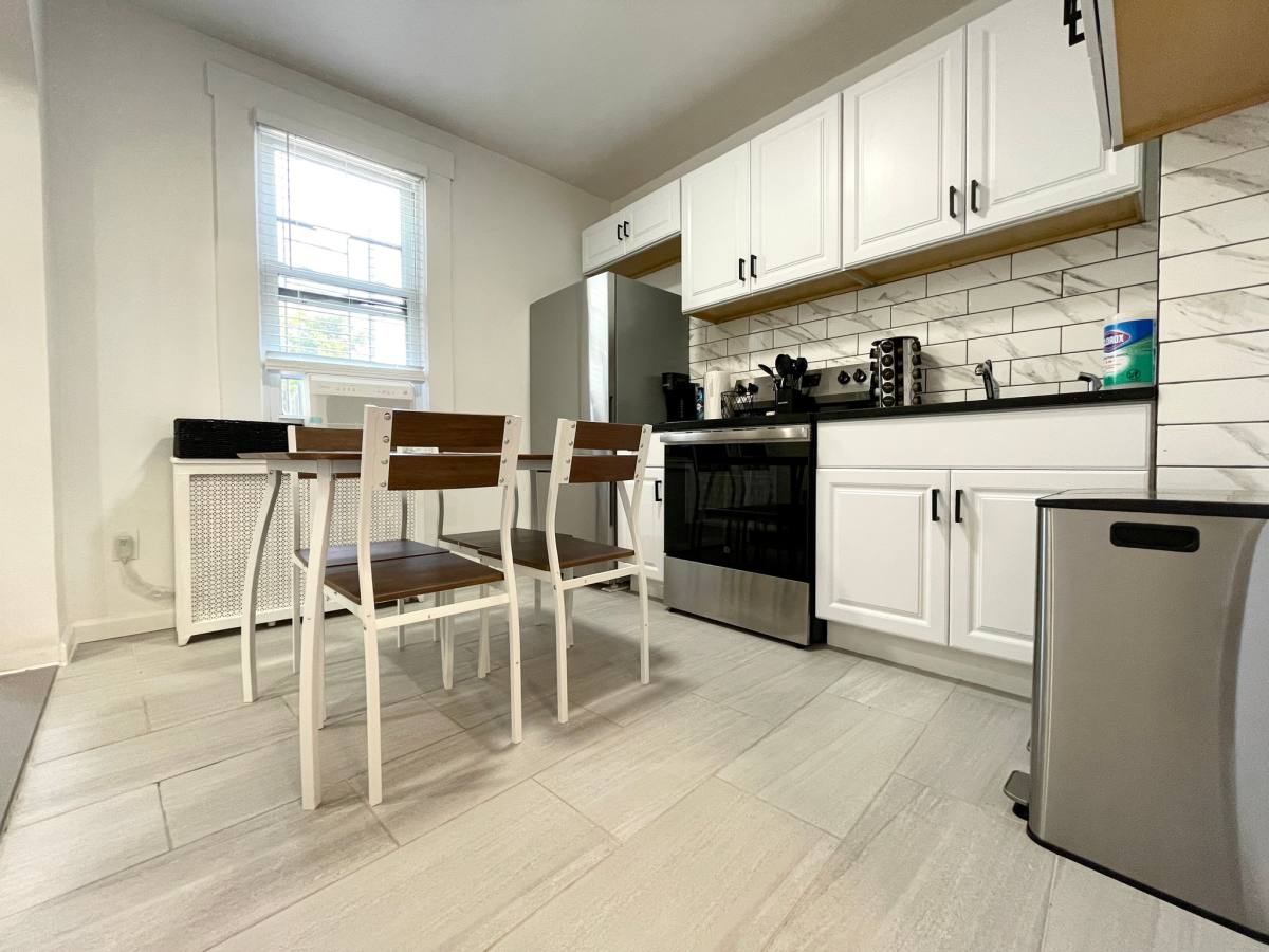Apartment for rent at 243 Lincoln Ave #3, Cliffside Park, NJ 07010