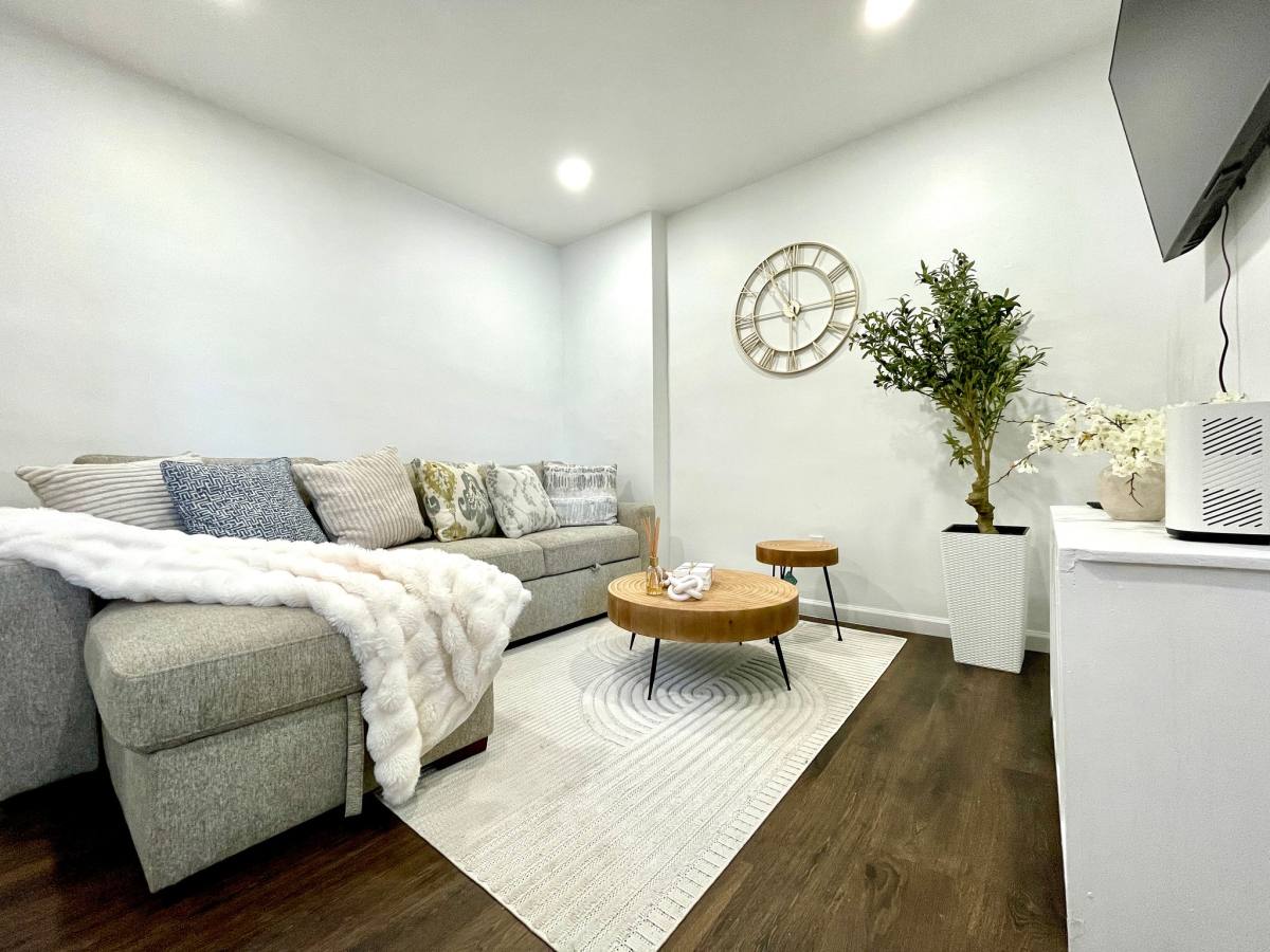 Apartment for rent at 243 Lincoln Ave #3, Cliffside Park, NJ 07010