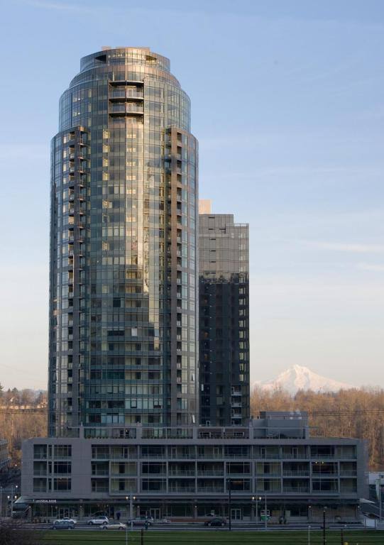 Condo for rent at 3601 S River Parkway #2516, Portland, OR 97239