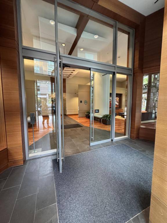 Condo for rent at 3601 S River Parkway #2516, Portland, OR 97239