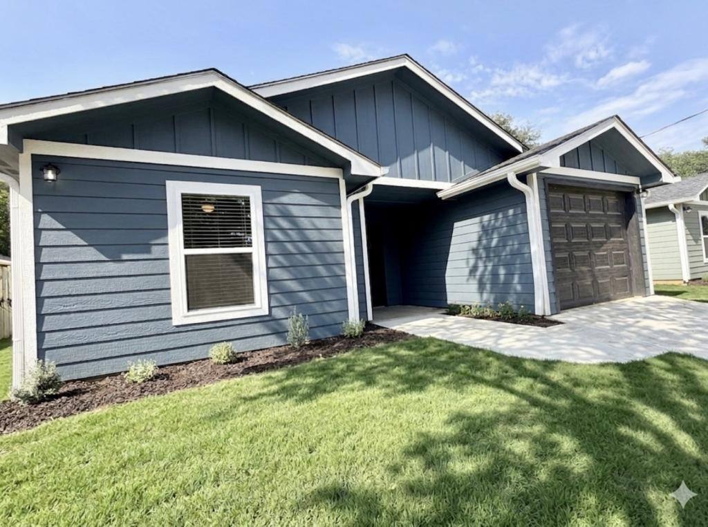 House for rent at 504 Jeanette Ave, Gladewater, TX 75647