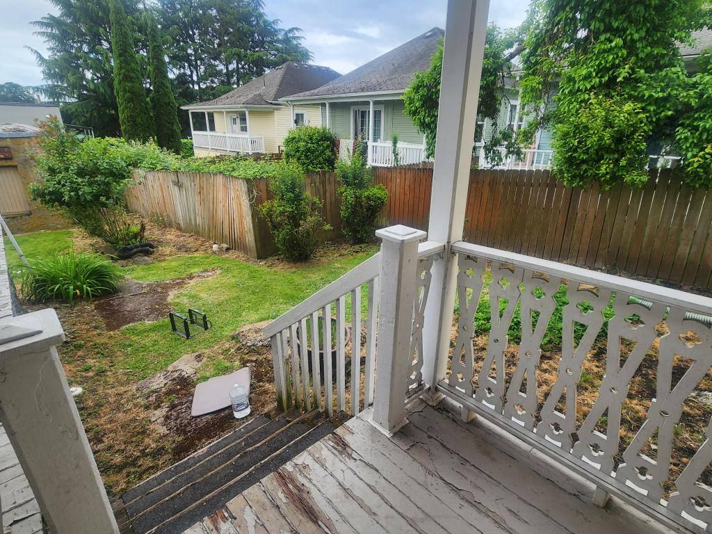 House for rent at 175 S 1st St, Saint Helens, OR 97051