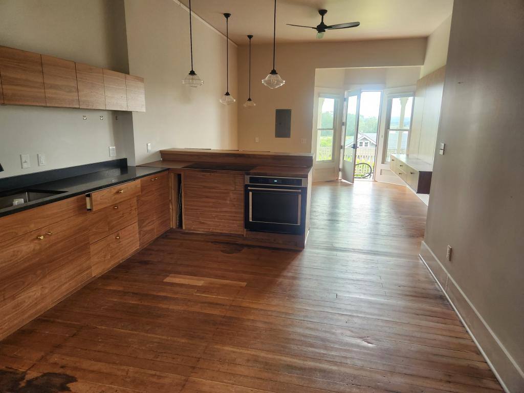 House for rent at 175 S 1st St, Saint Helens, OR 97051