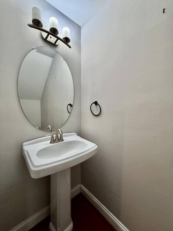 Townhouse for rent at 1207 Green Oaks Lane #J, Charlotte, NC 28205