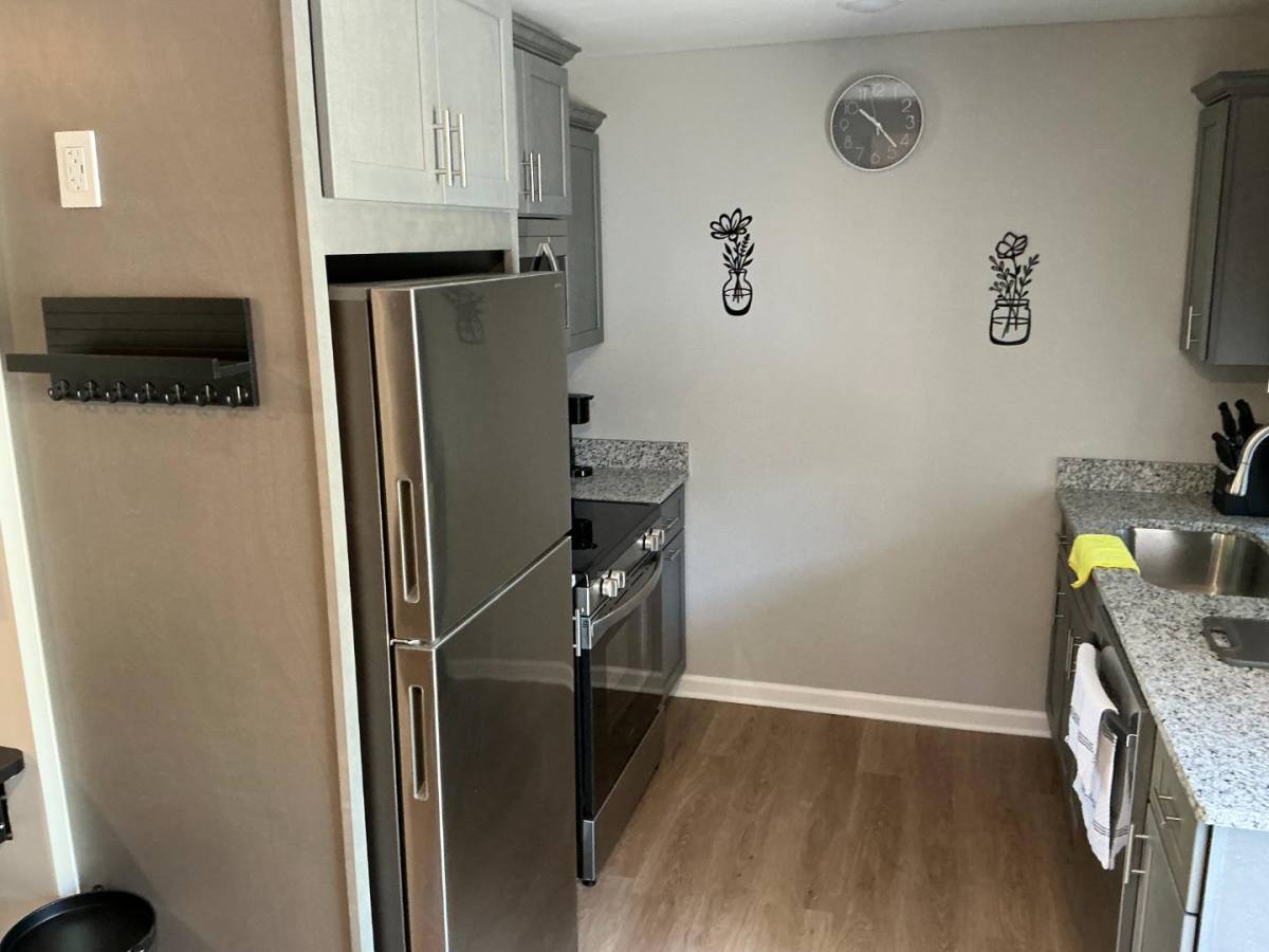 Apartment for rent at 733 W 52nd St #C-1, Savannah, GA 31405