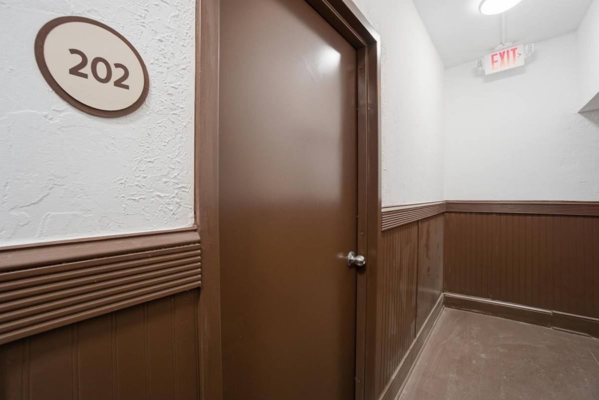 Apartment for rent at 159 W Washington St, Hagerstown, MD 21740
