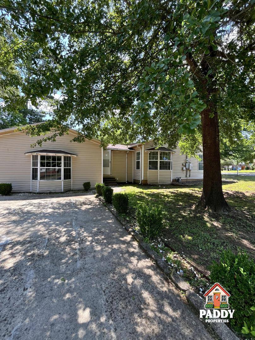 House for rent at 201 Redbud Lane, Mount Pleasant, TX 75455