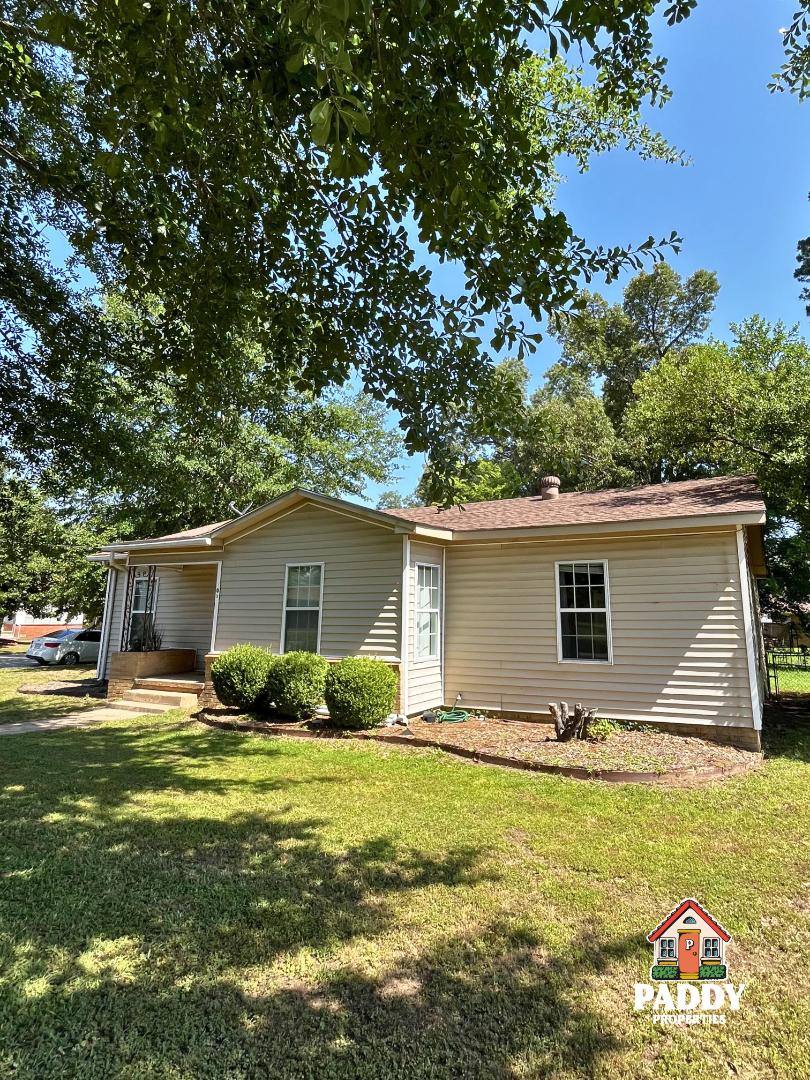 House for rent at 201 Redbud Lane, Mount Pleasant, TX 75455