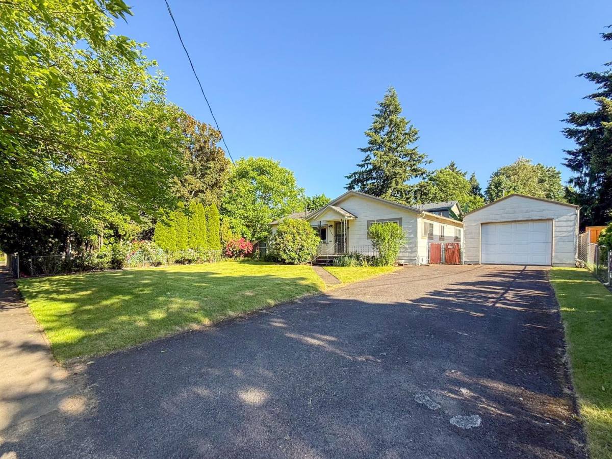 House for rent at 3006 N Willis Blvd, Portland, OR 97217