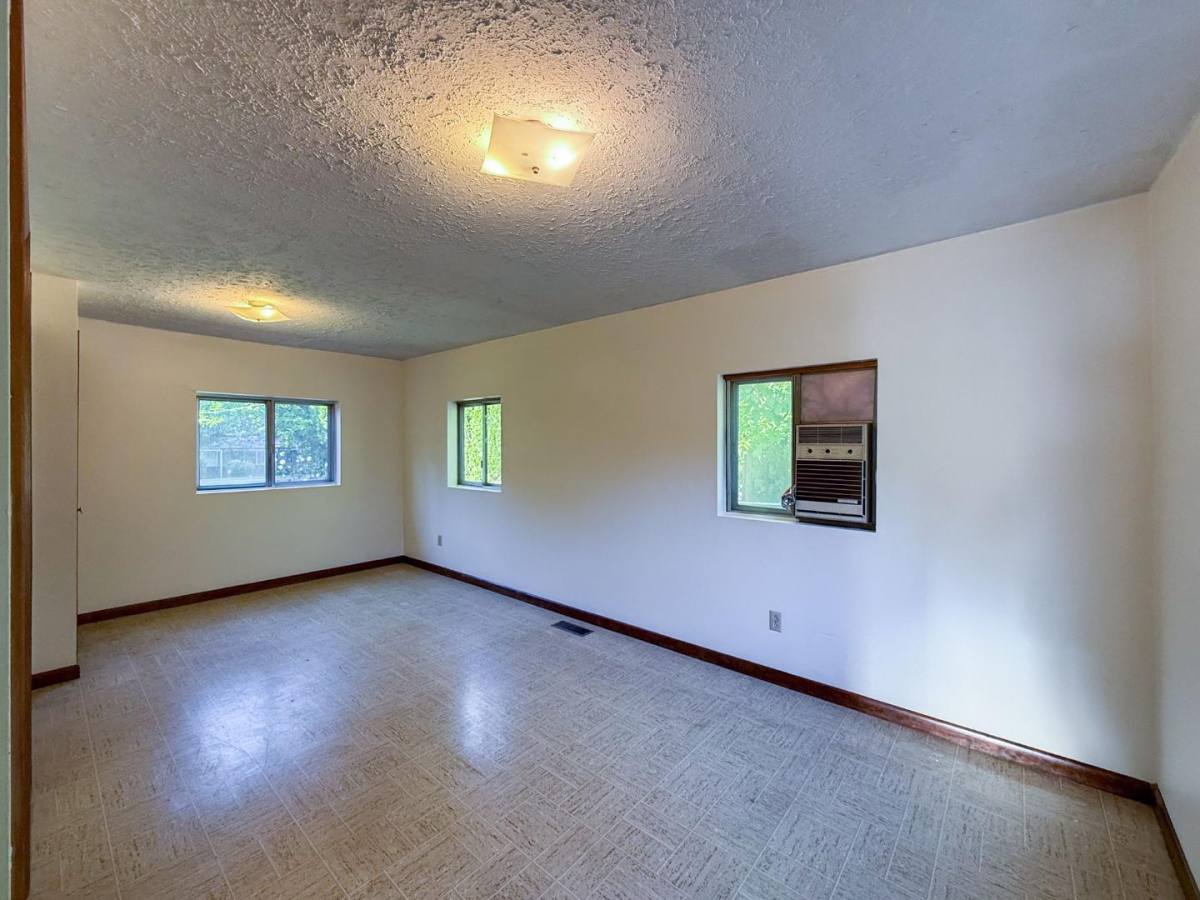 House for rent at 3006 N Willis Blvd, Portland, OR 97217
