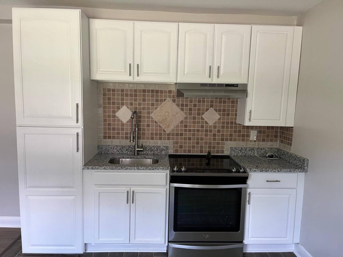 Apartment for rent at 305 Granville St 305-4, Martinsville, VA 24112