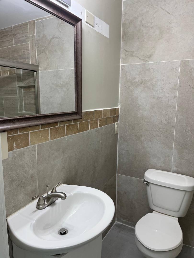 Apartment for rent at 305 Granville St 305-4, Martinsville, VA 24112