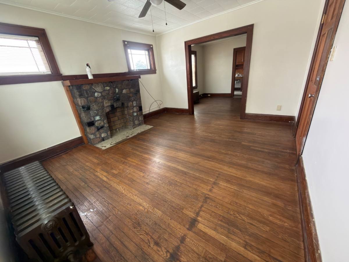 Apartment for rent at 1320 9th St NW #6, Canton, OH 44703