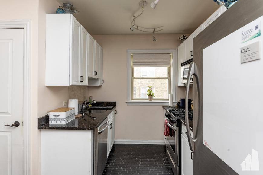 Condo for rent at 1907 W Winona #2, Chicago, IL 60640