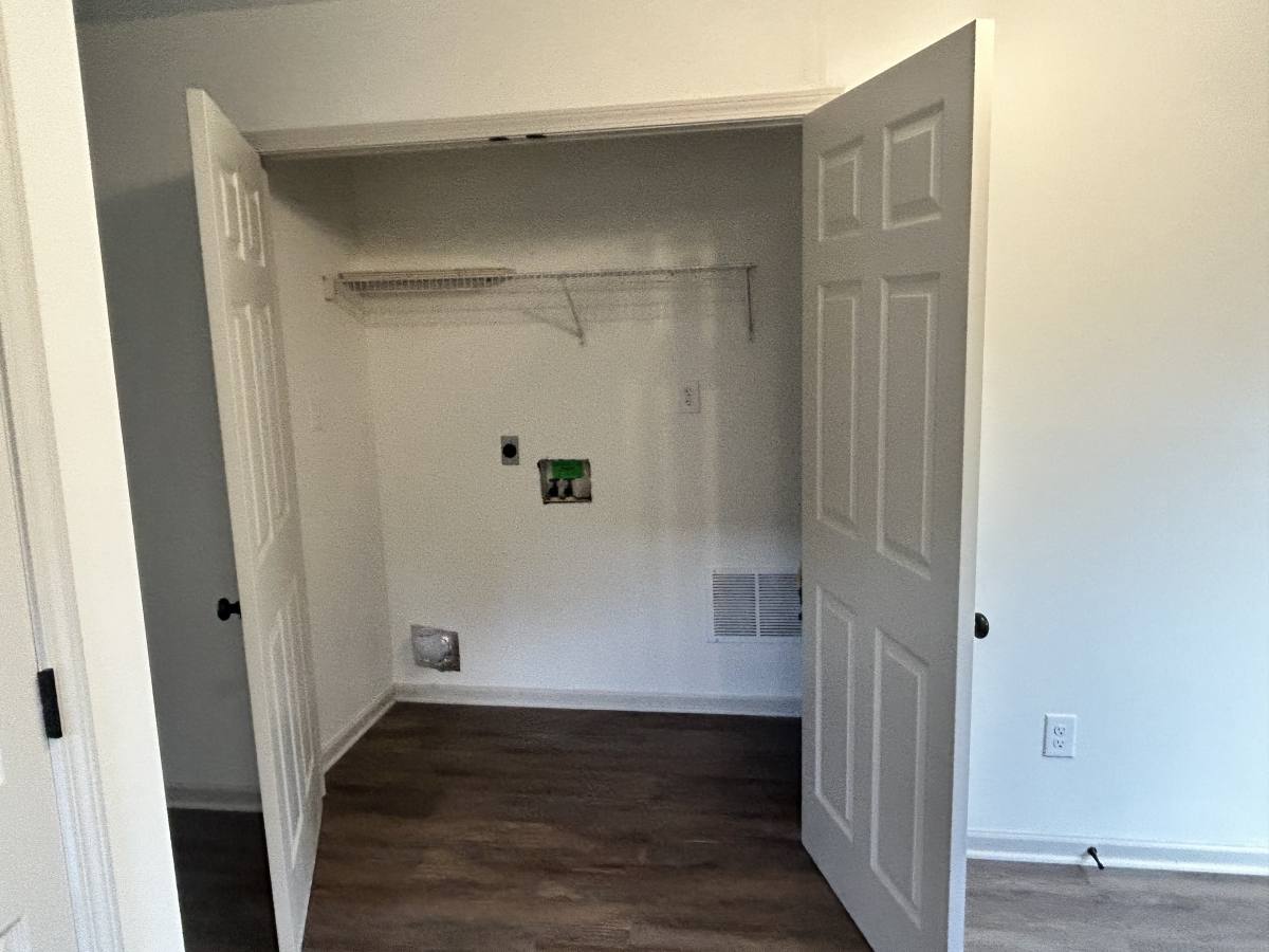 House for rent at 142 Hawthorne Dr, Georgetown, KY 40324