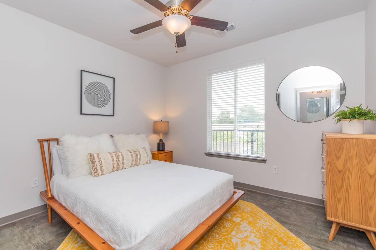 Townhouse for rent at Trail's Bend & Townhomes, 2621 S Jefferson Ave, Springfield, MO 65807