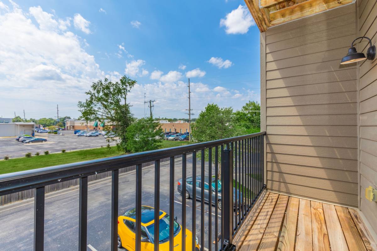 Townhouse for rent at Trail's Bend & Townhomes, 2621 S Jefferson Ave, Springfield, MO 65807