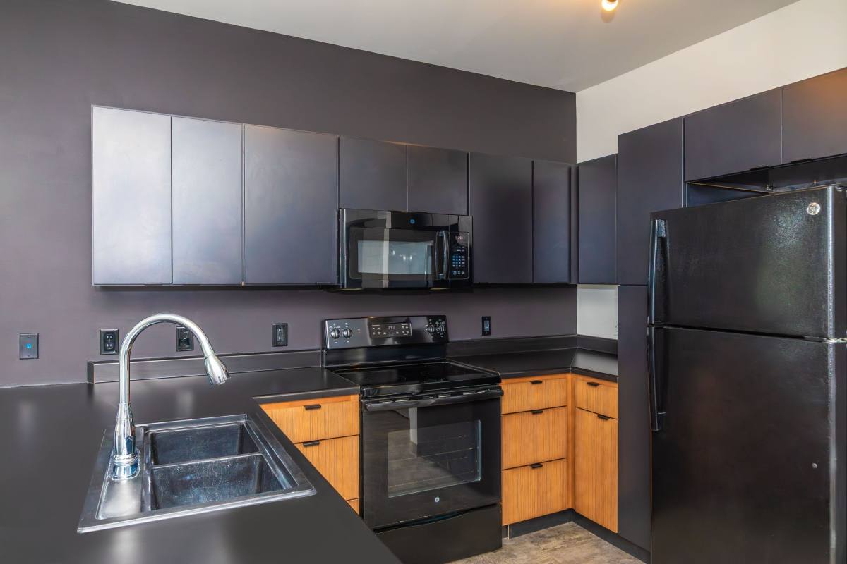 Townhouse for rent at Trail's Bend & Townhomes, 2621 S Jefferson Ave, Springfield, MO 65807