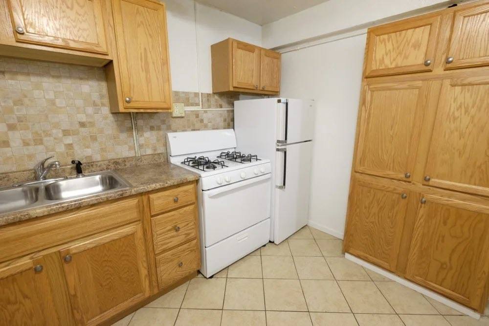 Apartment for rent at Emerson, 3140 Emerson Ave S, Minneapolis, MN 55408
