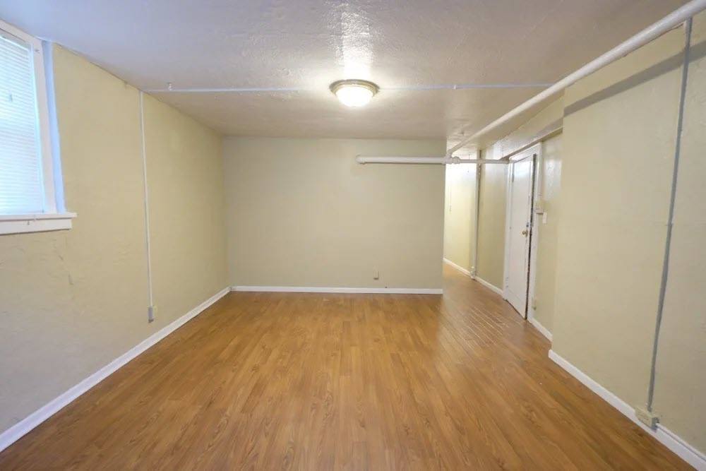 Apartment for rent at Emerson, 3140 Emerson Ave S, Minneapolis, MN 55408