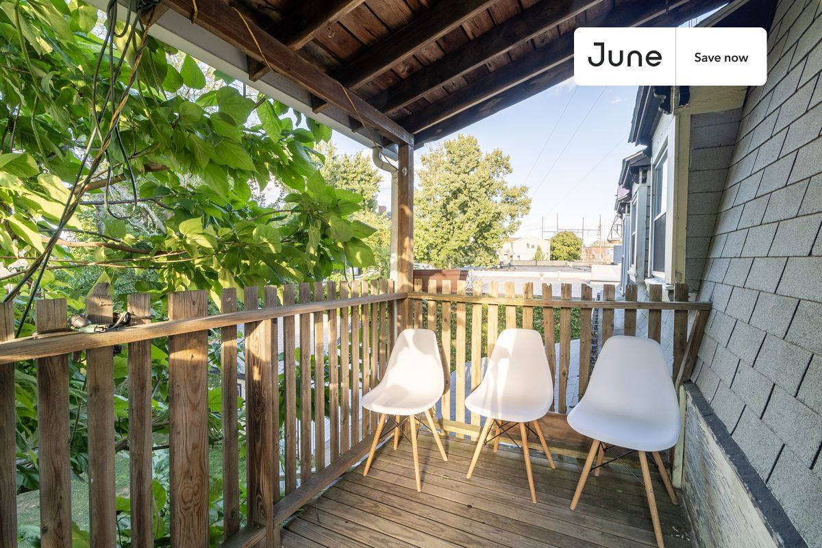 Apartment for rent at 290 Lincoln St #1, Allston, MA 02134