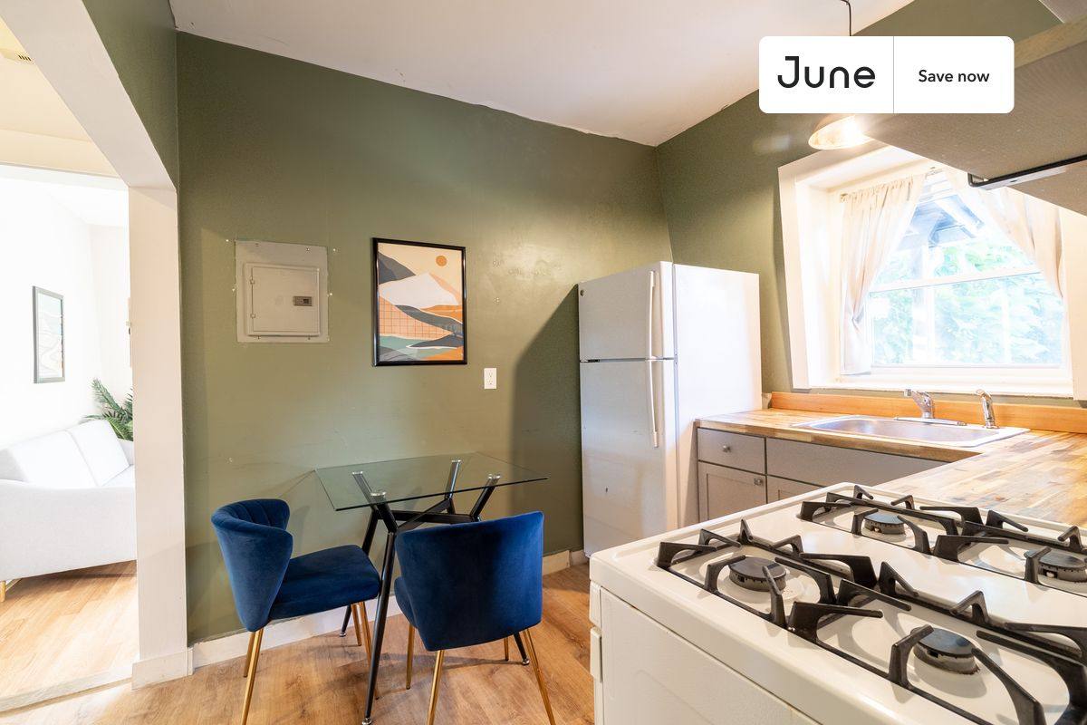 Apartment for rent at 290 Lincoln St #1, Allston, MA 02134