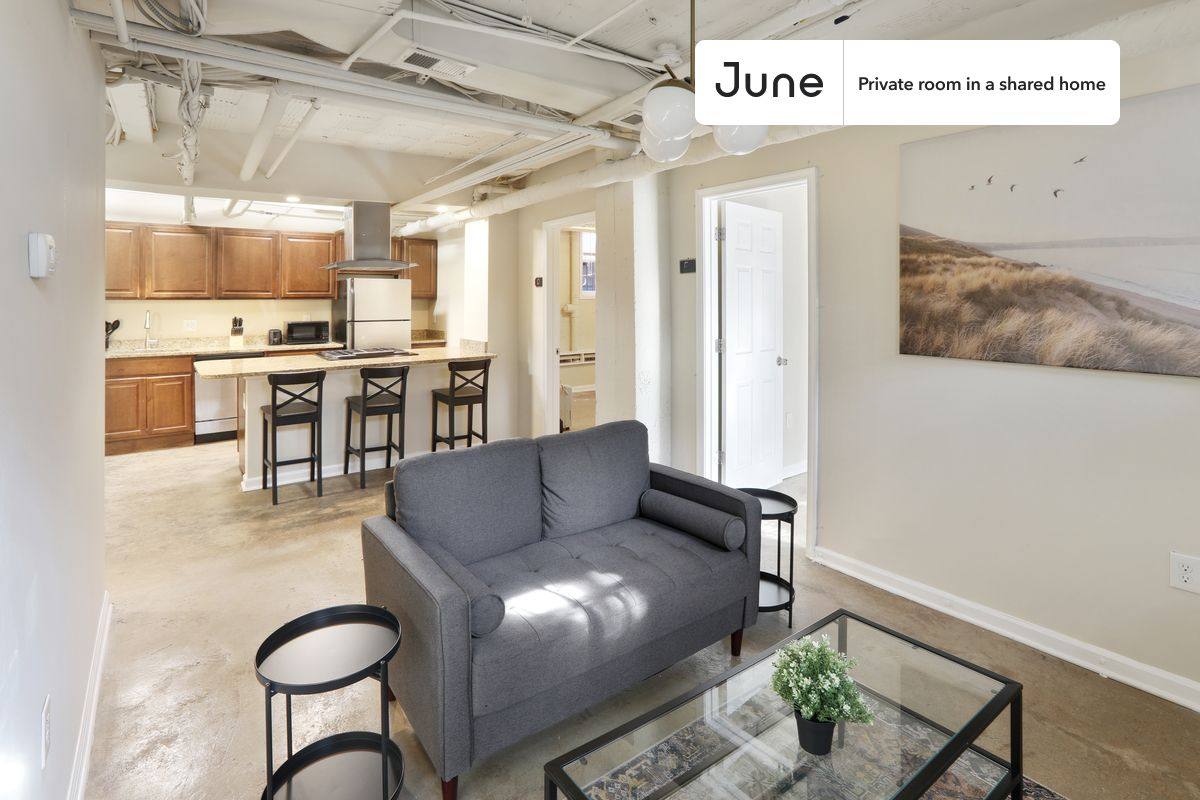 Apartment for rent at 1815 S St NW E, Washington, DC 20009