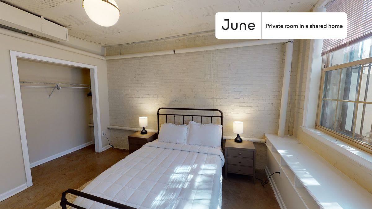 Apartment for rent at 1815 S St NW E, Washington, DC 20009