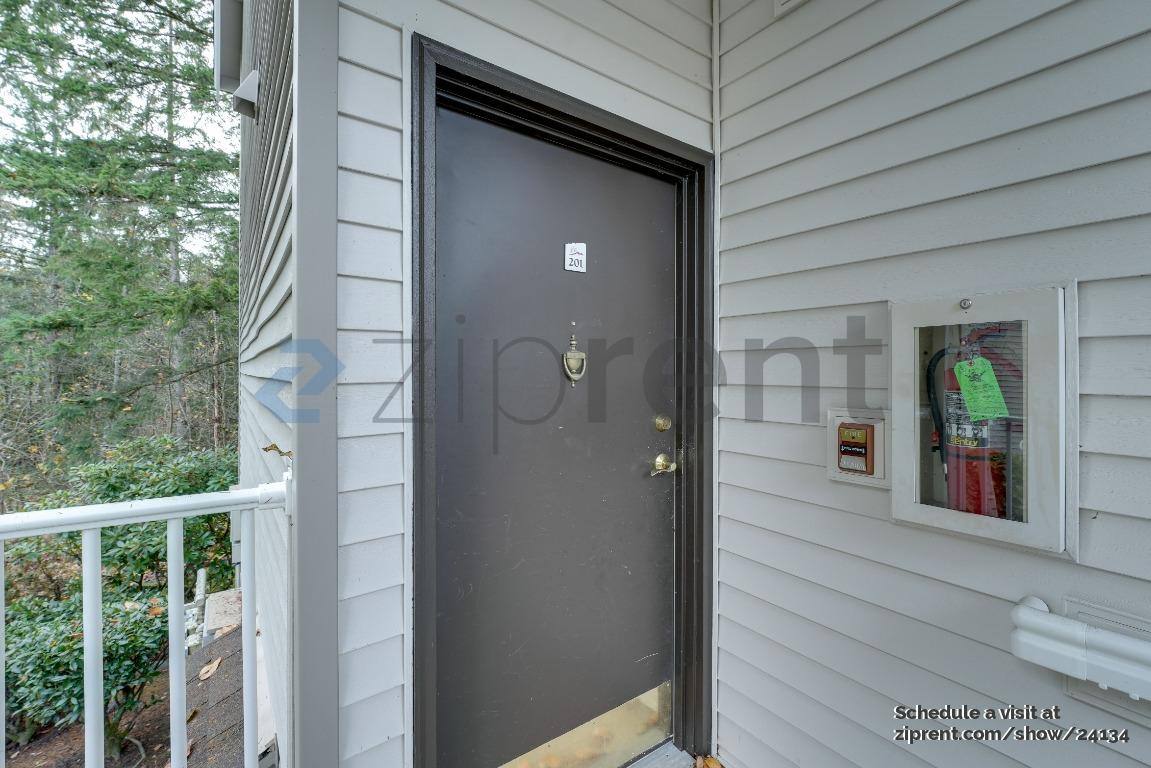 Apartment for rent at 25235 SE Klahanie Blvd #C201, Issaquah, WA 98029