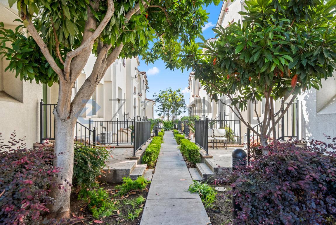 Apartment for rent at 227 Parc Place Dr, Milpitas, CA 95035