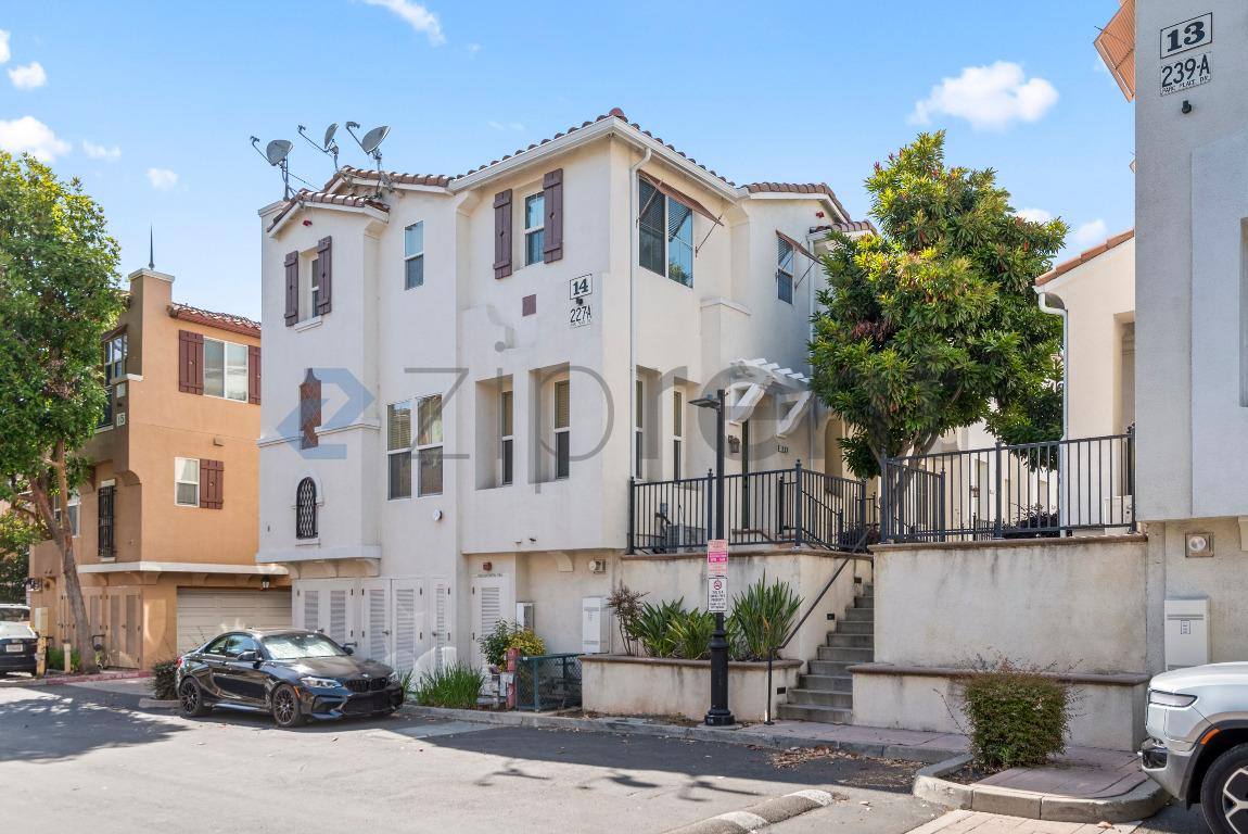Apartment for rent at 227 Parc Place Dr, Milpitas, CA 95035