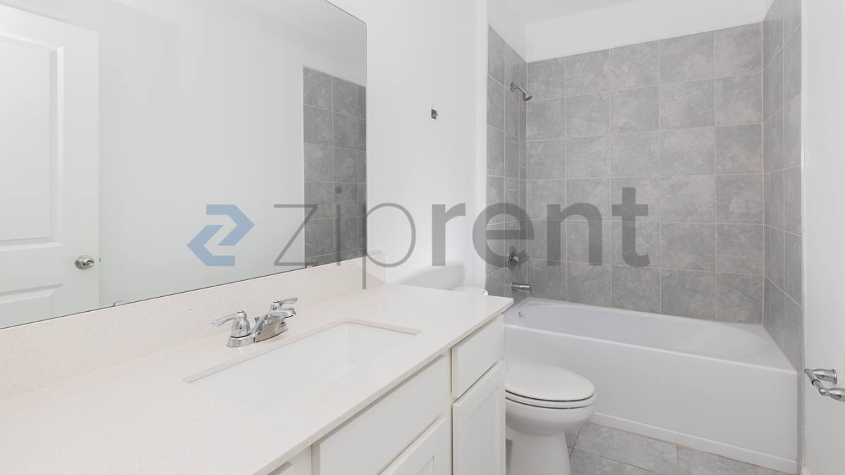 House for rent at 2043 Punch Bowl Ave, Davenport, FL 33837